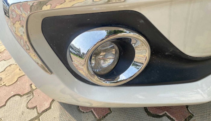 2018 Maruti Swift ZXI AMT, Petrol, Automatic, 28,815 km, Right fog light - Not working