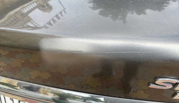 2016 Maruti Swift Dzire VXI, Petrol, Manual, 45,956 km, Dicky (Boot door) - Minor scratches