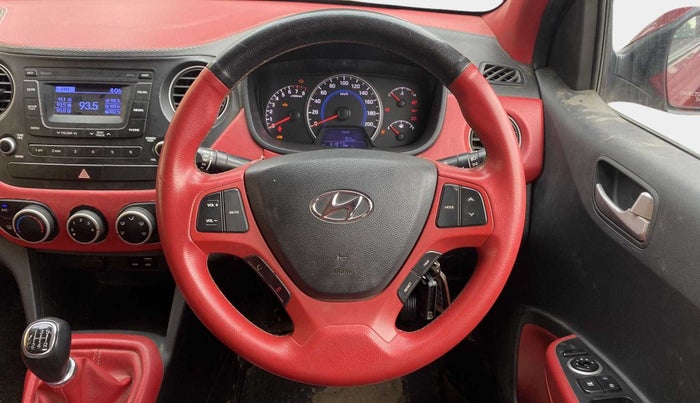 2016 Hyundai Grand i10 SPORTZ 1.2 KAPPA VTVT, Petrol, Manual, 31,869 km, Steering Wheel Close Up