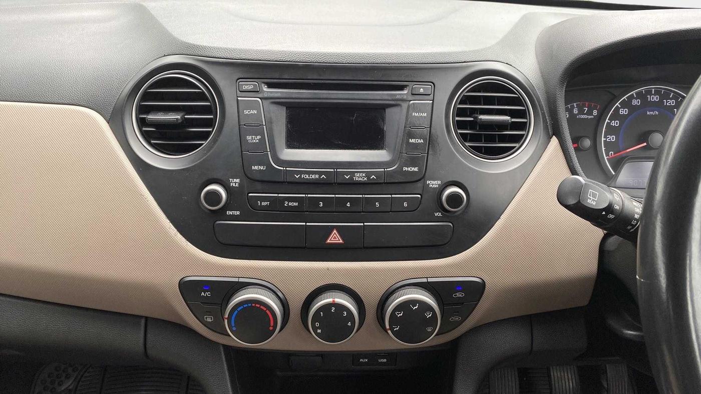 2013 Hyundai Grand i10 ASTA (O) 1.2 KAPPA VTVT, Petrol, Manual, 90,833 km, Air Conditioner