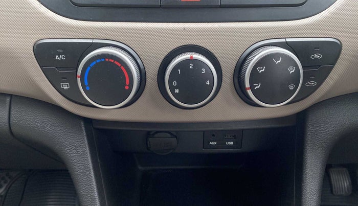2013 Hyundai Grand i10 ASTA (O) 1.2 KAPPA VTVT, Petrol, Manual, 90,833 km, AC Unit - Minor issue in the heater switch