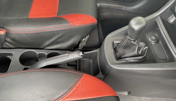 2020 Ford New Figo TITANIUM 1.2 PETROL MT, Petrol, Manual, 48,328 km, Gear Lever