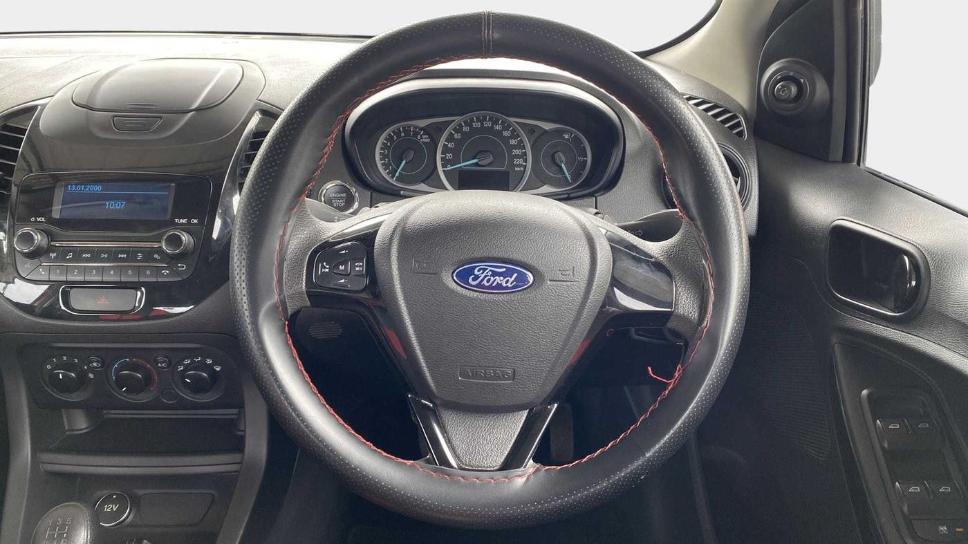 2020 Ford New Figo TITANIUM 1.2 PETROL MT, Petrol, Manual, 48,328 km, Steering Wheel Close Up