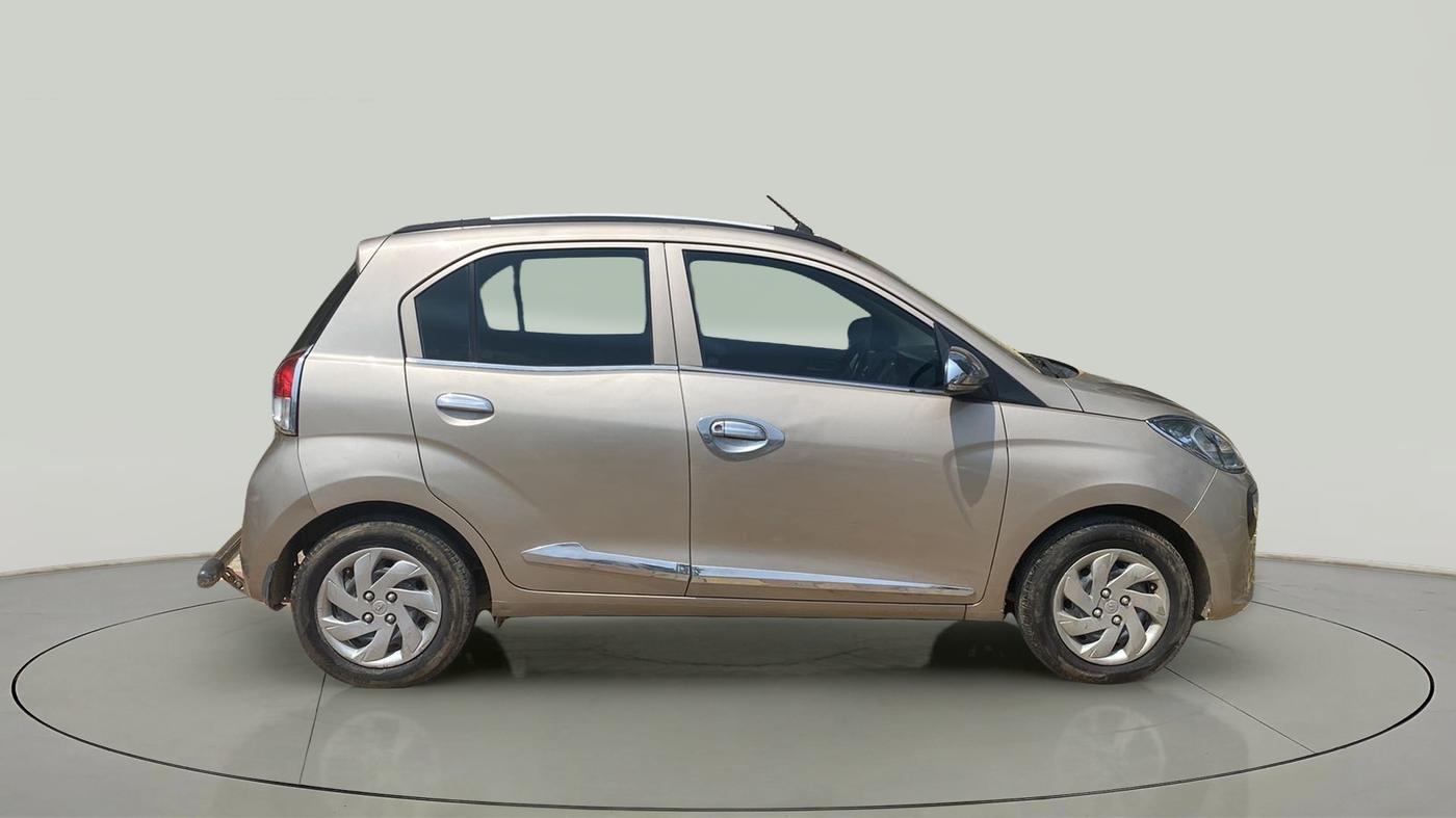 2019 Hyundai NEW SANTRO SPORTZ CNG, CNG, Manual, 49,673 km, Right Side View