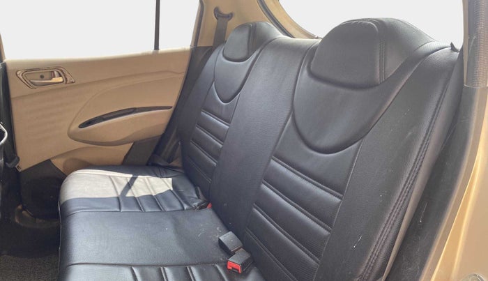 2019 Hyundai NEW SANTRO SPORTZ CNG, CNG, Manual, 49,673 km, Right Side Rear Door Cabin