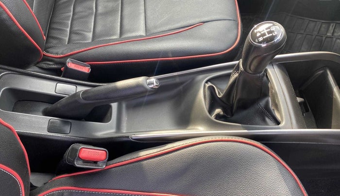 2019 Maruti Baleno DELTA PETROL 1.2, Petrol, Manual, 28,756 km, Gear Lever