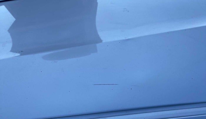 2018 Renault Kwid RXT 1.0 AMT (O), Petrol, Automatic, 64,715 km, Bonnet (hood) - Slightly dented