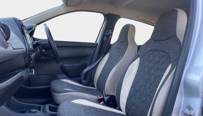 2018 Renault Kwid RXT 1.0 AMT (O), Petrol, Automatic, 64,715 km, Right Side Front Door Cabin