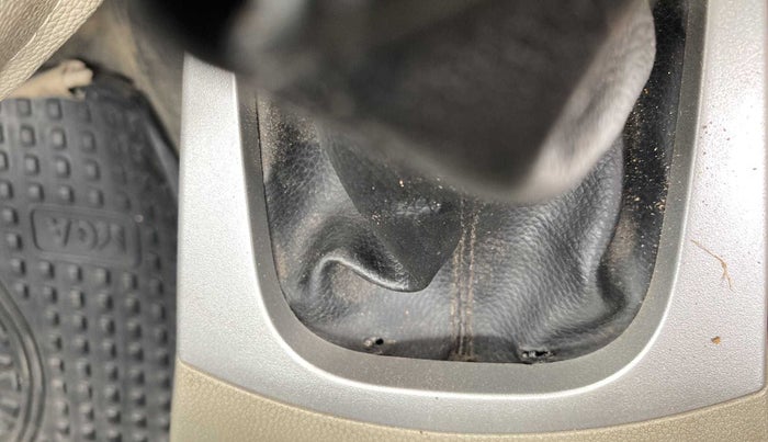 2017 Maruti Alto K10 VXI, Petrol, Manual, 75,740 km, Gear lever - Boot cover slightly torn
