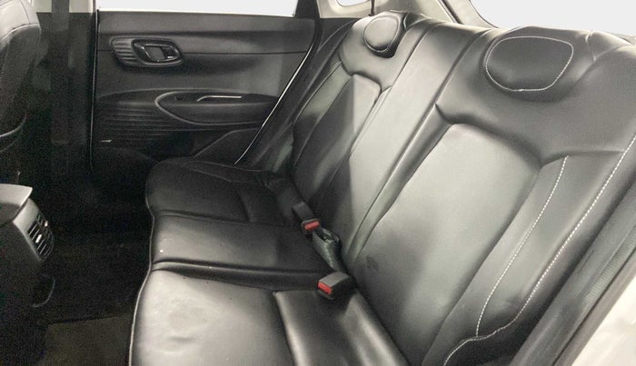 2020 Hyundai NEW I20 ASTA 1.2 MT, Petrol, Manual, 7,825 km, Right Side Rear Door Cabin