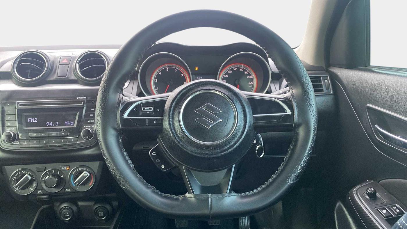 2020 Maruti Swift VXI, Petrol, Manual, 21,454 km, Steering Wheel Close Up