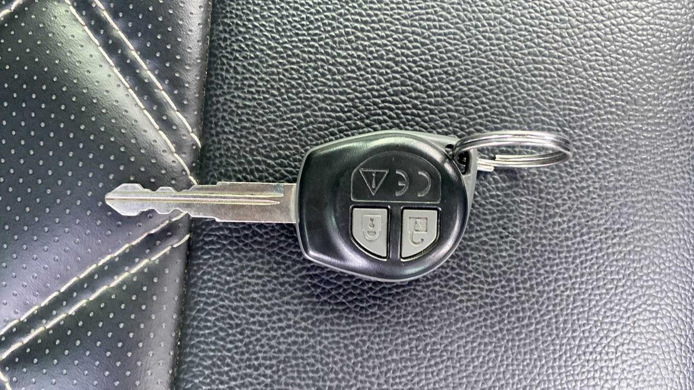 2020 Maruti Swift VXI, Petrol, Manual, 21,454 km, Key Close Up
