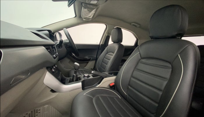 2018 Tata NEXON XM PETROL, Petrol, Manual, 86,155 km, Right Side Front Door Cabin