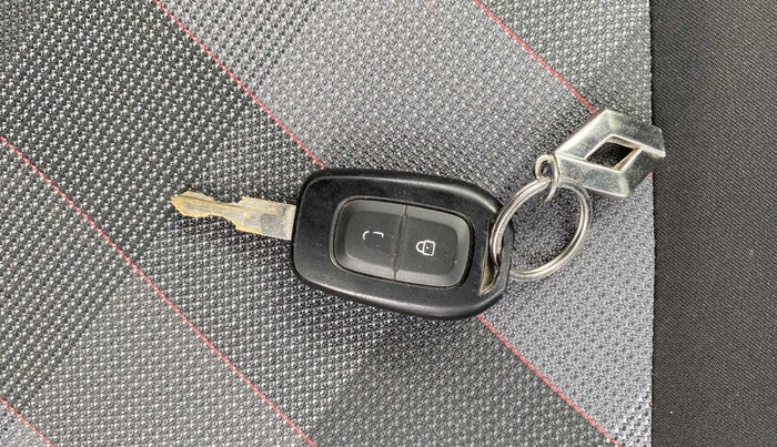 2019 Renault Kwid RXT 1.0 AMT, Petrol, Automatic, 37,666 km, Key Close Up