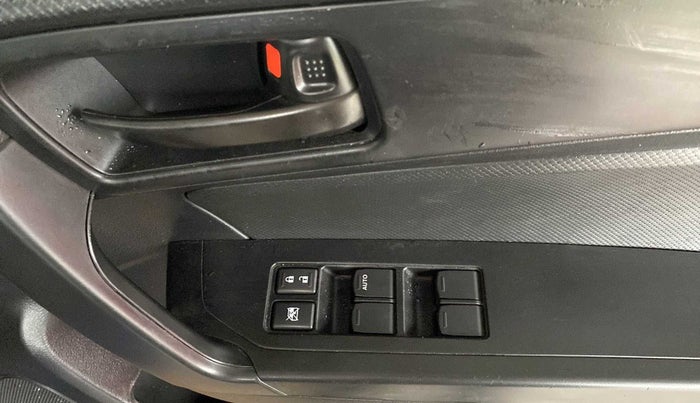 2021 Maruti Vitara Brezza LXI, Petrol, Manual, 23,529 km, Driver Side Door Panels Control