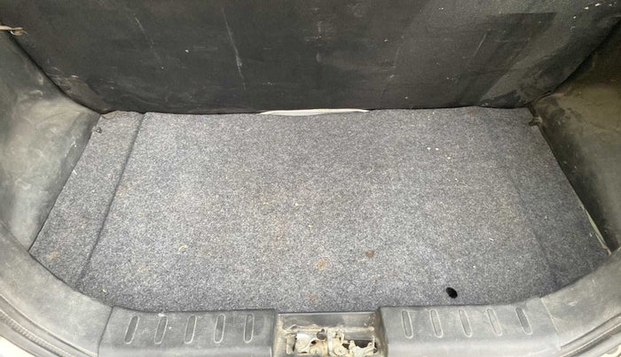 2019 Maruti Alto LXI, Petrol, Manual, 21,476 km, Boot Inside