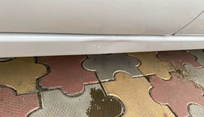 2019 Maruti Alto LXI, Petrol, Manual, 21,476 km, Right running board - Slightly rusted