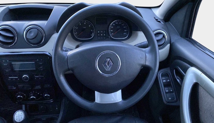 2013 Renault Duster RXL PETROL, Petrol, Manual, 35,002 km, Steering Wheel Close Up