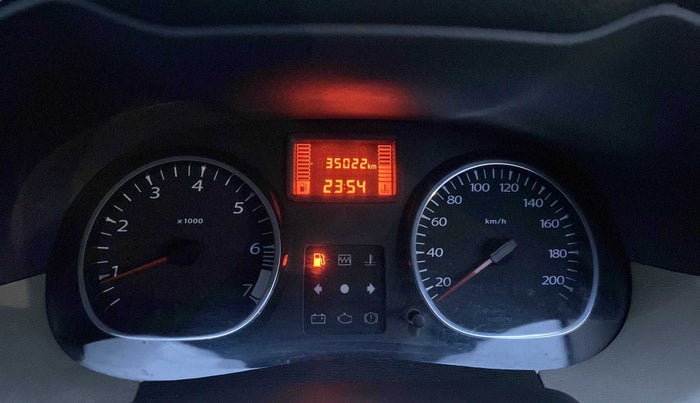 2013 Renault Duster RXL PETROL, Petrol, Manual, 35,002 km, Odometer Image