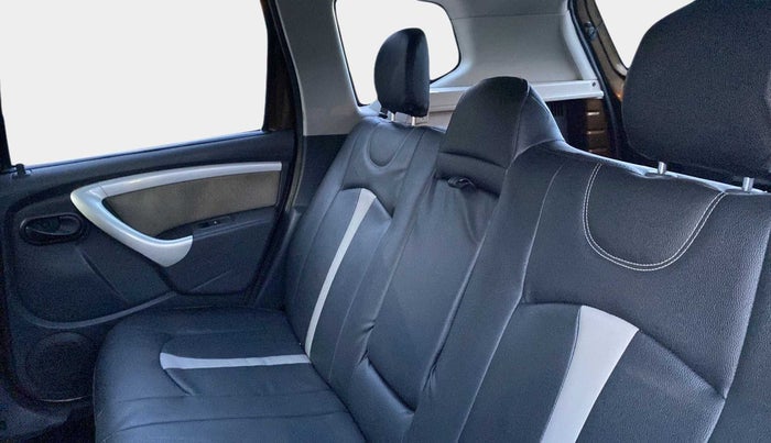 2013 Renault Duster RXL PETROL, Petrol, Manual, 35,002 km, Right Side Rear Door Cabin