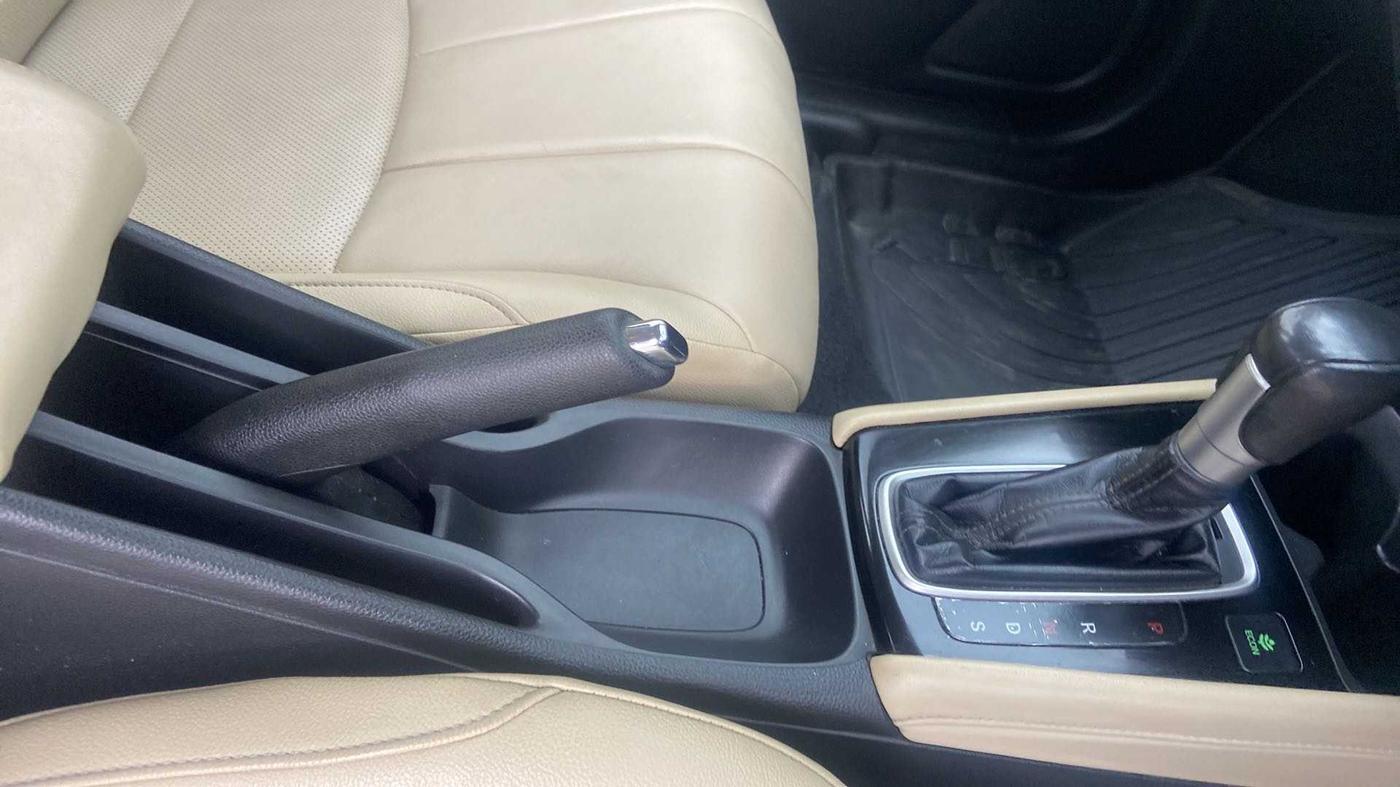 2020 Honda City 1.5L I-VTEC ZX CVT, Petrol, Automatic, 96,264 km, Gear Lever