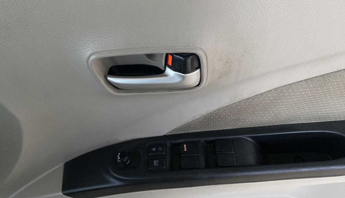 2019 Maruti Celerio ZXI, Petrol, Manual, 38,497 km, Driver Side Door Panels Control
