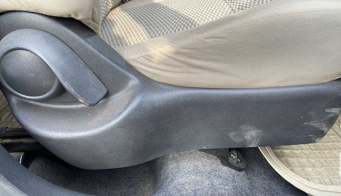 2014 Nissan Micra Active XL, Petrol, Manual, 77,203 km, Driver Side Adjustment Panel