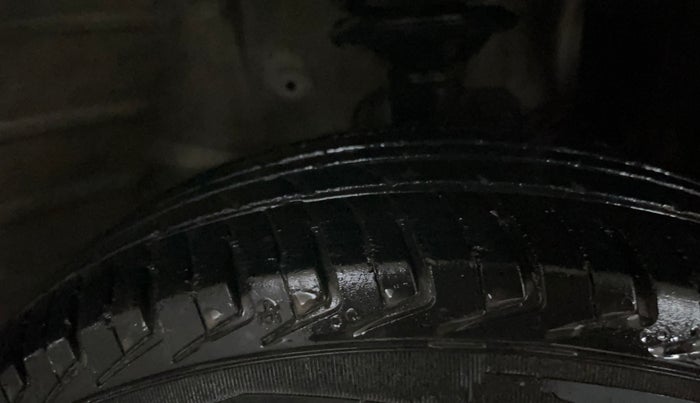 2020 Maruti New Wagon-R LXI CNG 1.0, CNG, Manual, 29,765 km, Right Front Tyre Tread