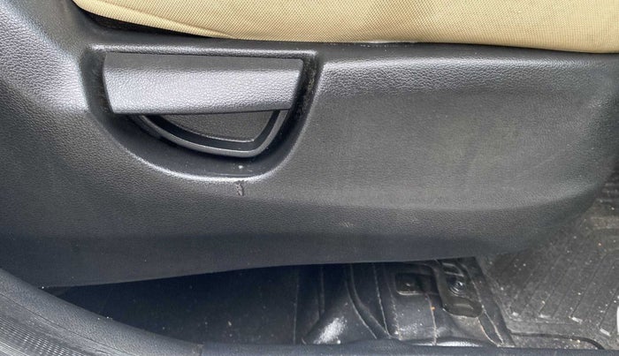 2020 Hyundai NEW SANTRO ERA EXECUTIVE, Petrol, Manual, 29,040 km, Driver Side Adjustment Panel