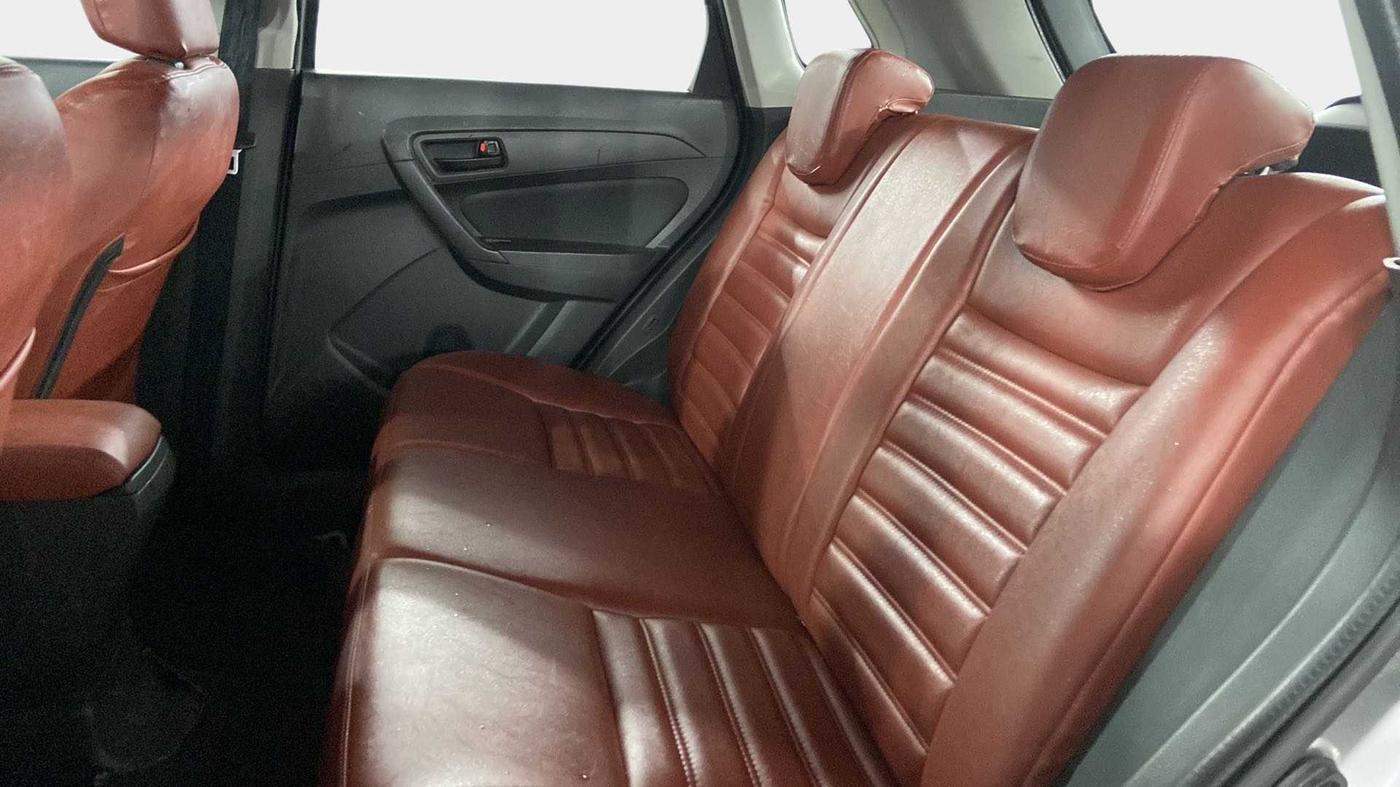 2018 Maruti Vitara Brezza VDI, Diesel, Manual, 48,217 km, Right Side Rear Door Cabin