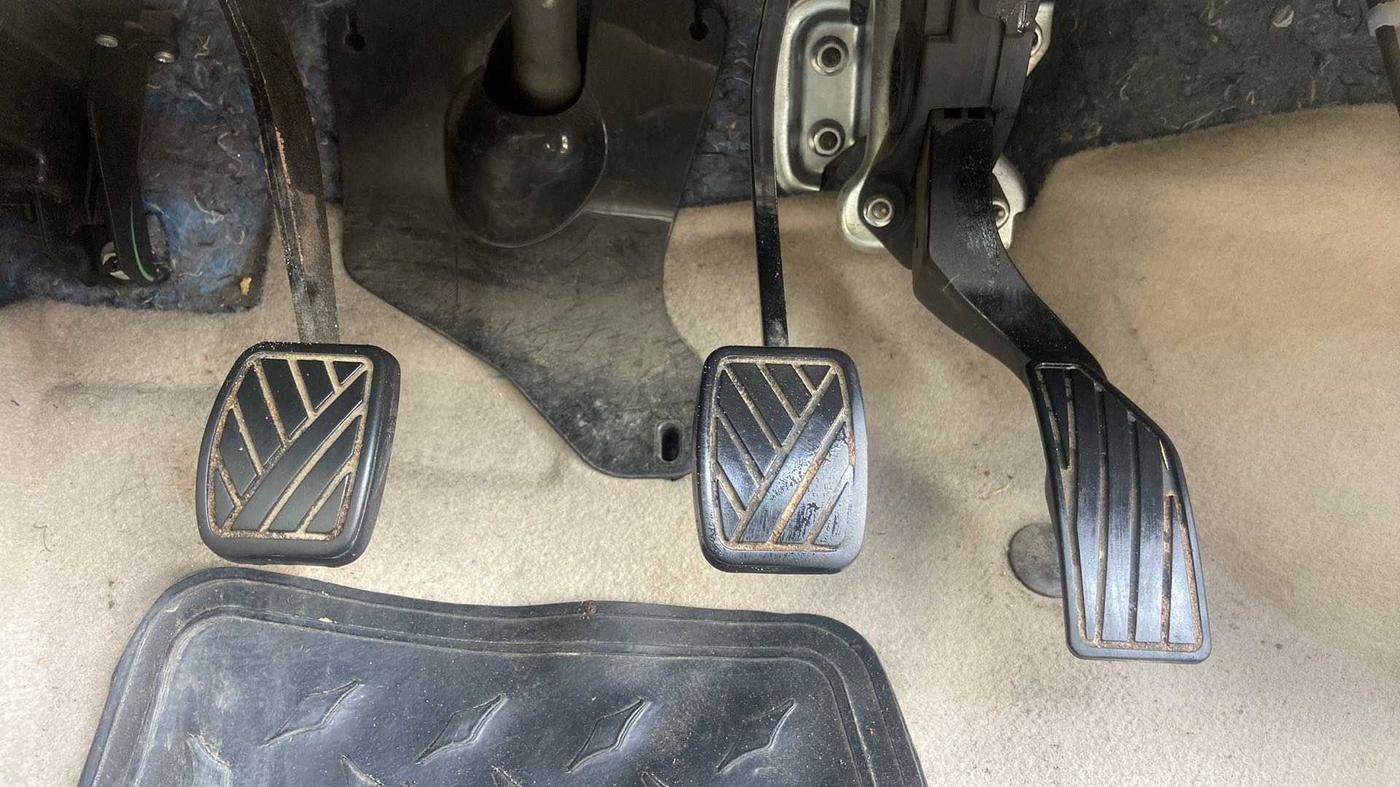 2013 Maruti Swift Dzire VXI, Petrol, Manual, 54,134 km, Pedals