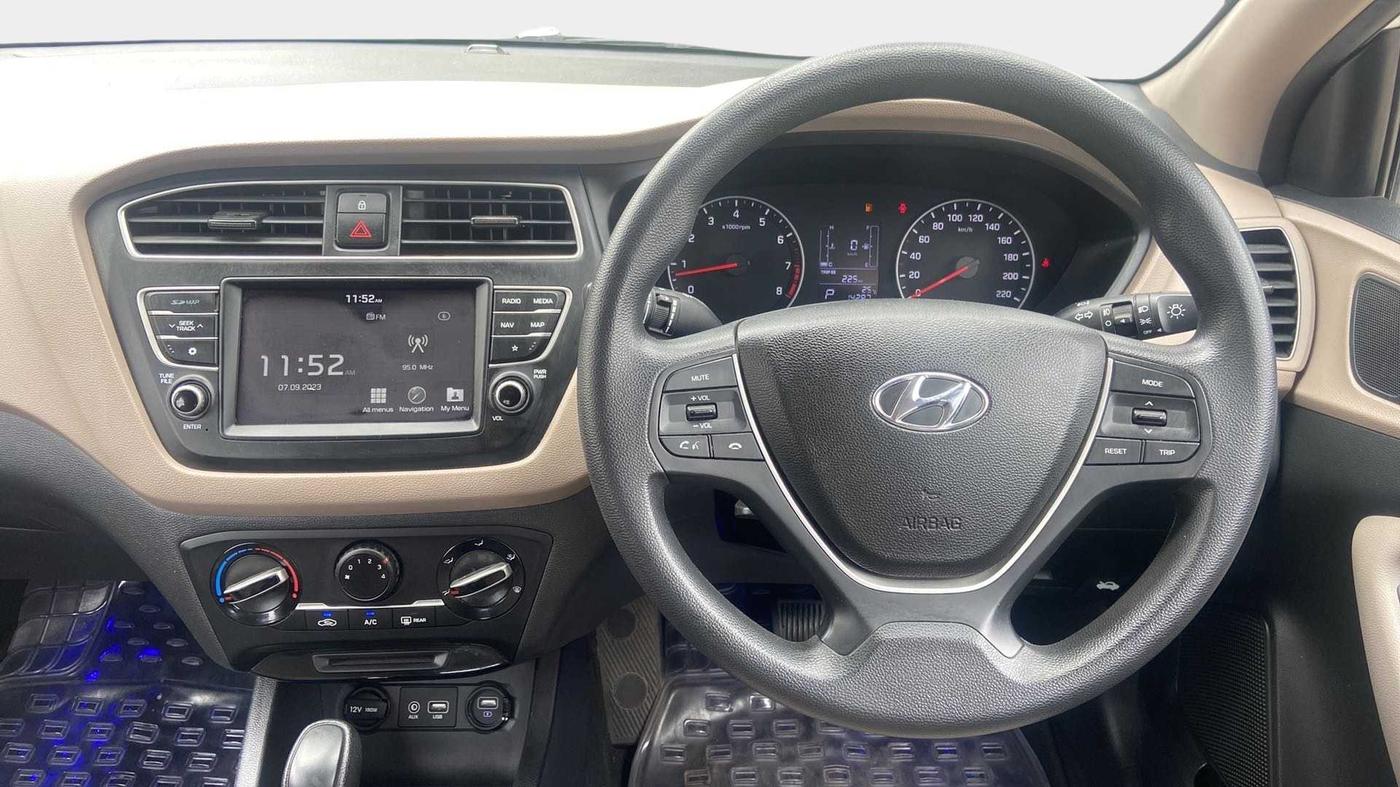 2019 Hyundai Elite i20 SPORTZ PLUS  1.2 CVT, Petrol, Automatic, 14,285 km, Steering Wheel Close Up