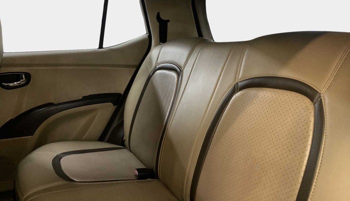 2011 Hyundai i10 MAGNA 1.2, Petrol, Manual, 99,650 km, Right Side Rear Door Cabin