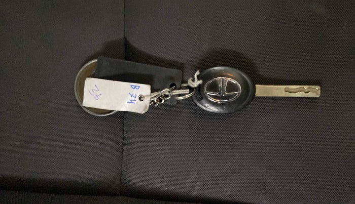 2022 Tata PUNCH PURE MT, Petrol, Manual, 6,489 km, Key Close Up