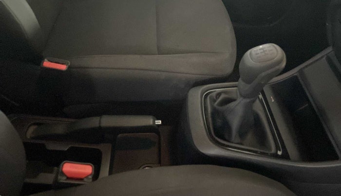 2022 Tata PUNCH PURE MT, Petrol, Manual, 6,489 km, Gear Lever