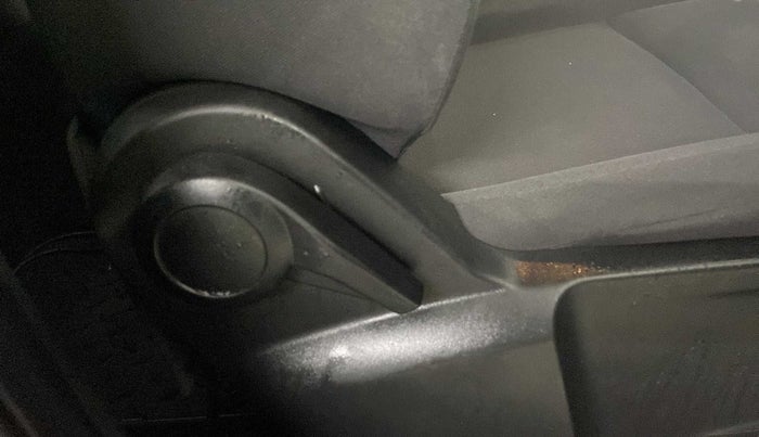 2022 Tata PUNCH PURE MT, Petrol, Manual, 6,489 km, Driver Side Adjustment Panel