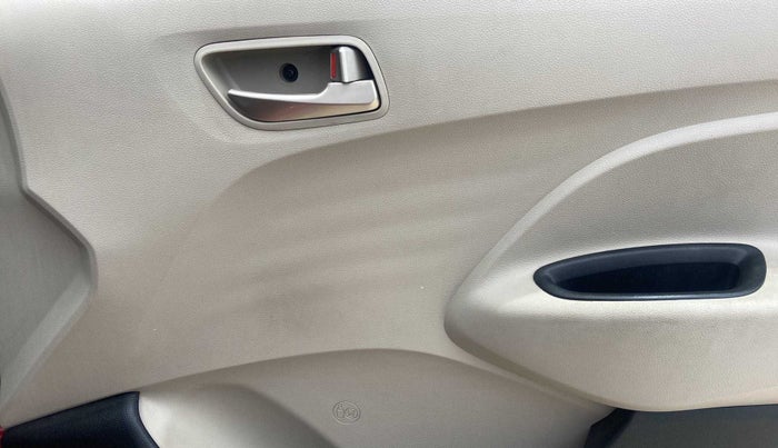 2019 Hyundai NEW SANTRO SPORTZ MT, Petrol, Manual, 35,711 km, Driver Side Door Panels Control