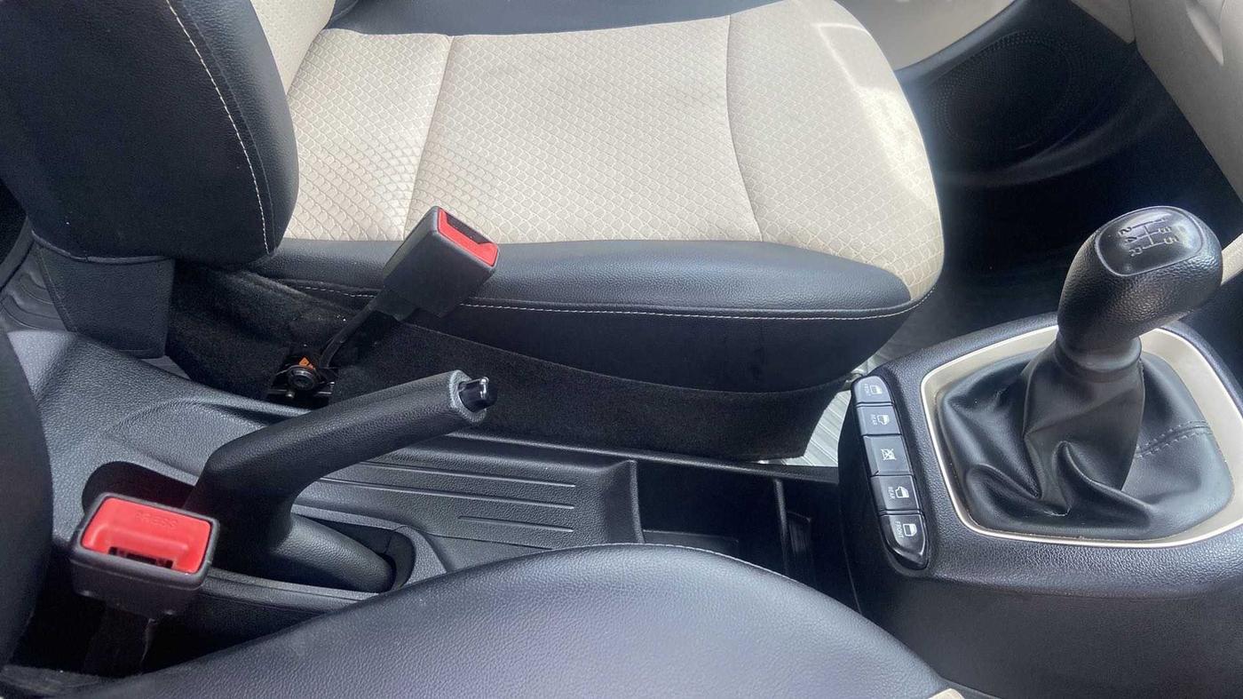 2019 Hyundai NEW SANTRO SPORTZ MT, Petrol, Manual, 35,711 km, Gear Lever