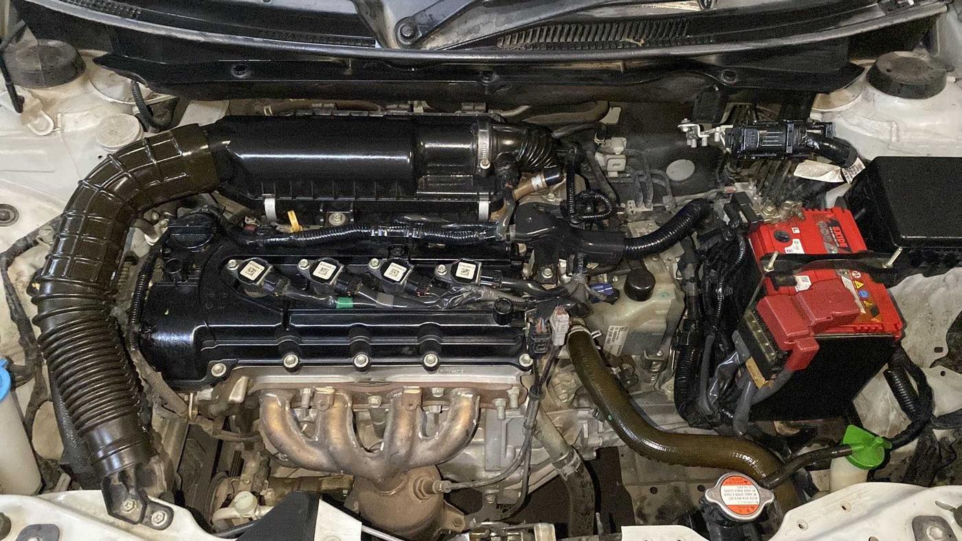 2018 Maruti Swift VXI AMT, Petrol, Automatic, 28,601 km, Open Bonet