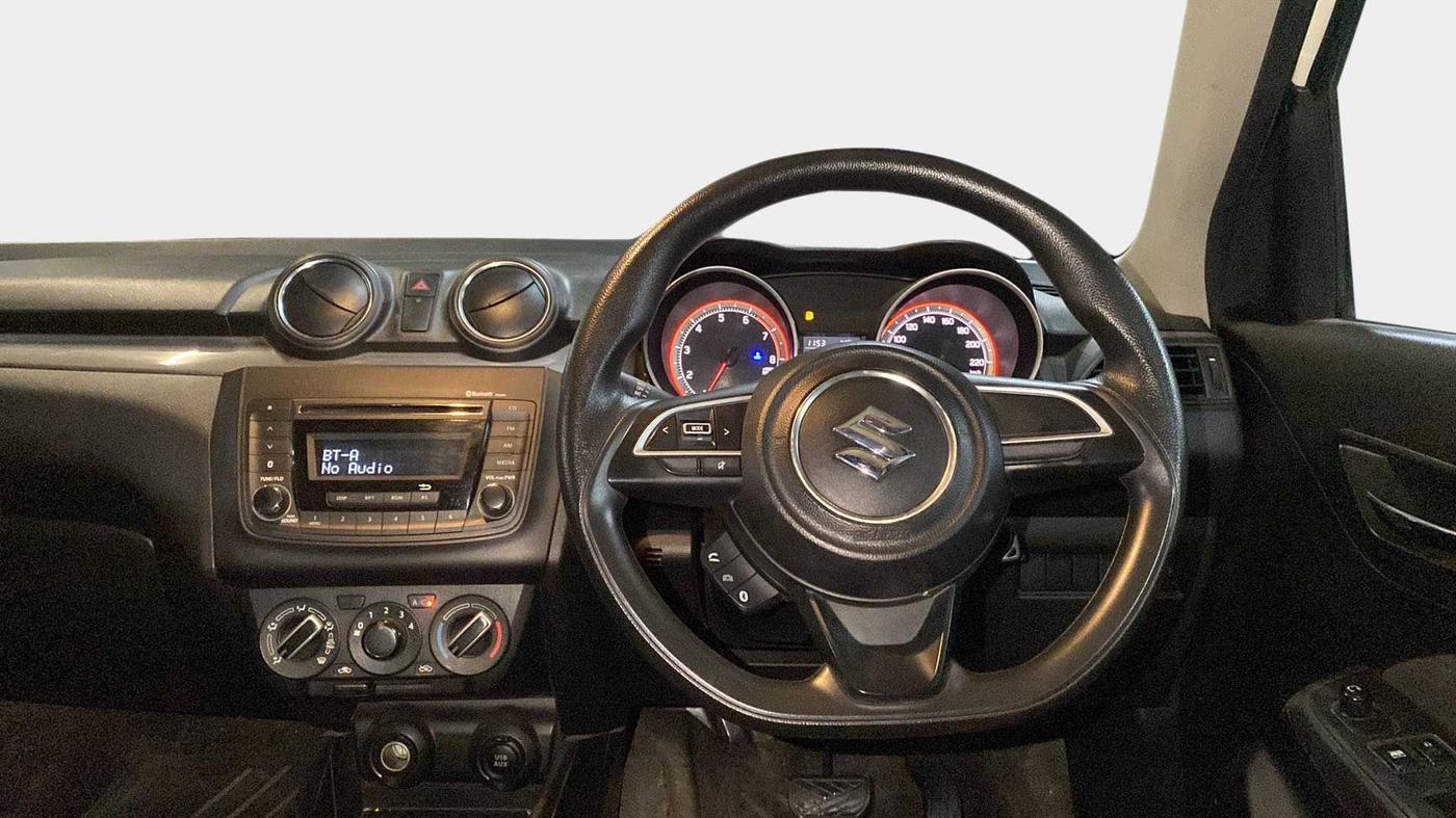 2018 Maruti Swift VXI AMT, Petrol, Automatic, 28,601 km, Steering Wheel Close Up