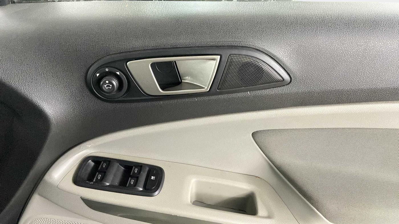 2017 Ford Ecosport TITANIUM 1.5L PETROL AT, Petrol, Automatic, 36,165 km, Driver Side Door Panels Control