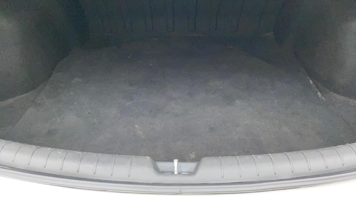 2017 Hyundai Verna 1.6 CRDI SX, Diesel, Manual, 82,405 km, Boot Inside