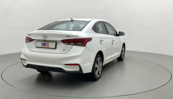 2017 Hyundai Verna 1.6 CRDI SX, Diesel, Manual, 82,405 km, Right Back Diagonal