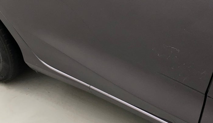2019 Honda Amaze 1.2L I-VTEC S, Petrol, Manual, 37,778 km, Right rear door - Minor scratches