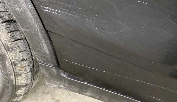 2022 Mahindra XUV300 W6 1.5 DIESEL, Diesel, Manual, 30,915 km, Right rear door - Minor scratches
