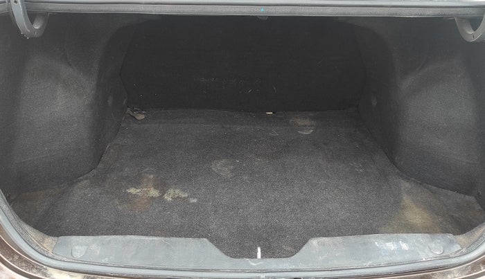 2016 Maruti Ciaz ZDI+ SHVS, Diesel, Manual, 94,725 km, Boot Inside