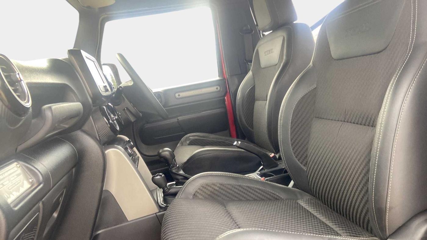 2021 Mahindra Thar LX  P 4WD AT CONVERTIBLE, Petrol, Automatic, 9,252 km, Right Side Front Door Cabin
