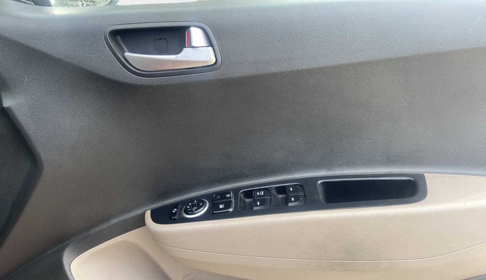 2015 Hyundai Grand i10 ASTA AT 1.2 KAPPA VTVT, Petrol, Automatic, 82,195 km, Driver Side Door Panels Control