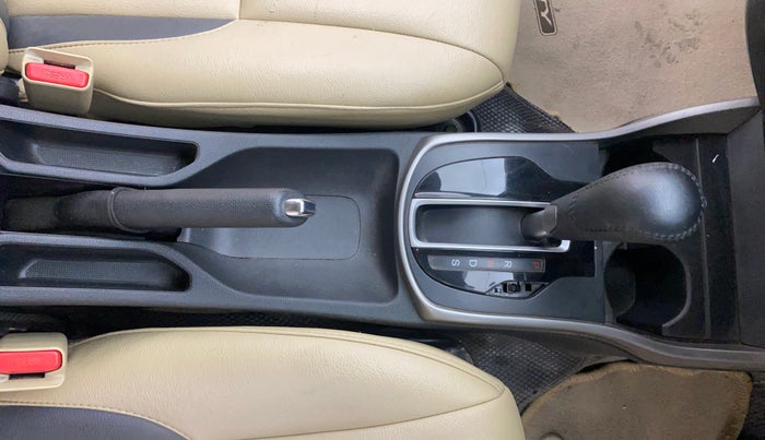 2020 Honda City 1.5L I-VTEC VX CVT, Petrol, Automatic, 93,500 km, Gear Lever