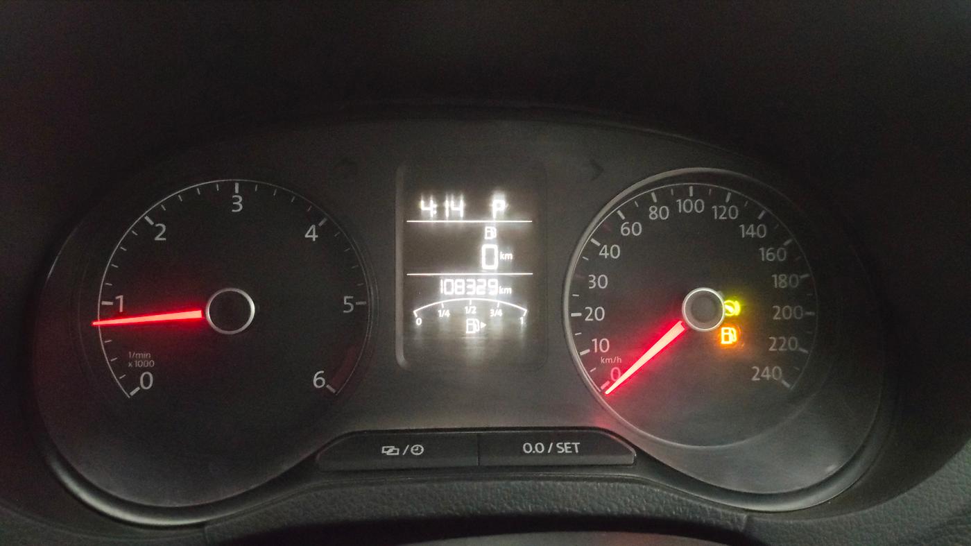 2018 Volkswagen Ameo HIGHLINE PLUS 1.5L AT 16 ALLOY, Diesel, Automatic, 1,08,246 km, Odometer Image
